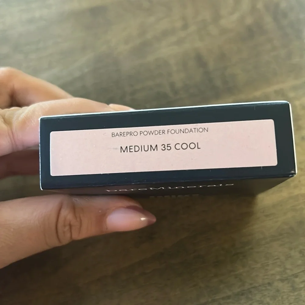 NEW IN BOX - bareMinerals BAREPRO Powder Foundation in shade: MEDIUM 35 cool